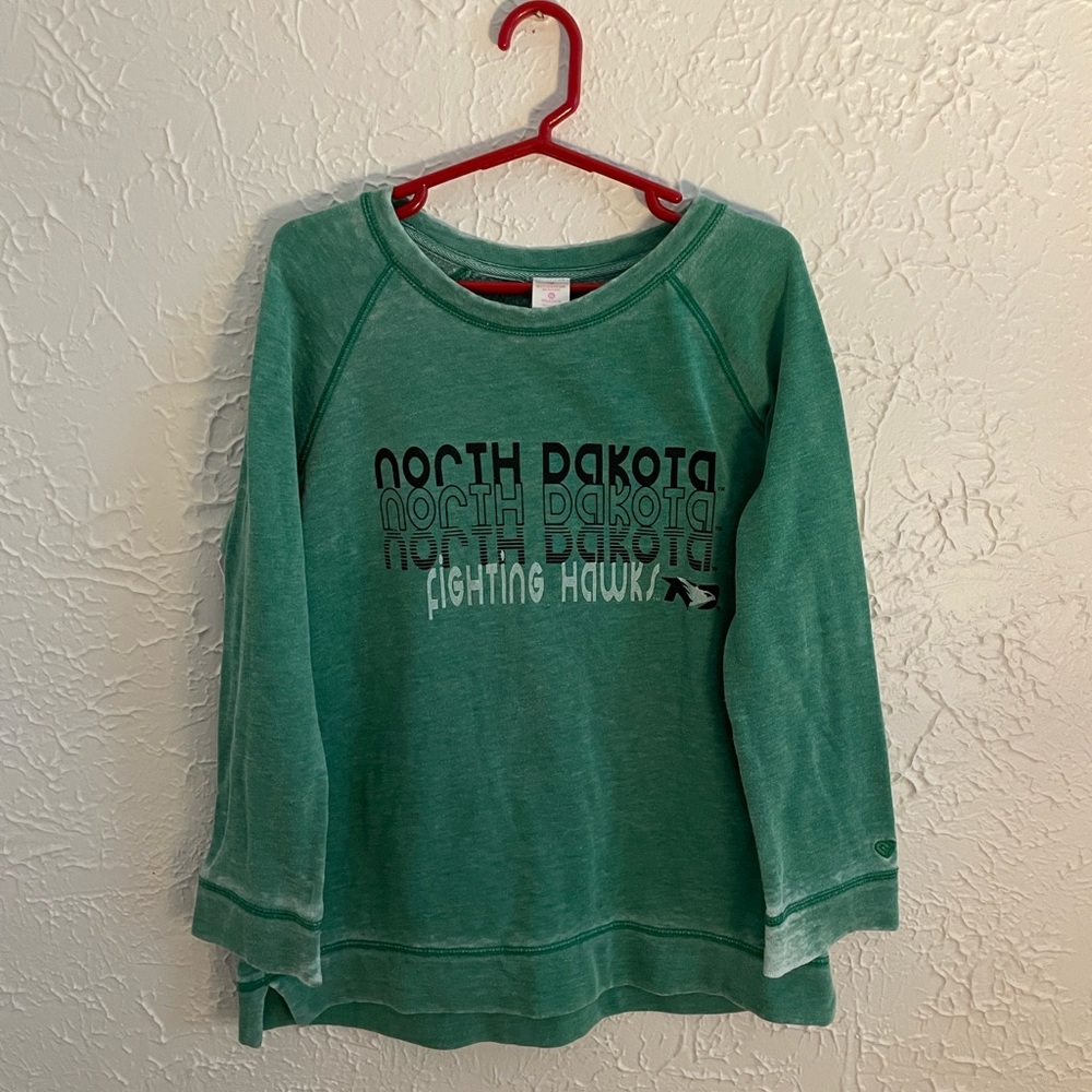 UND crew neck